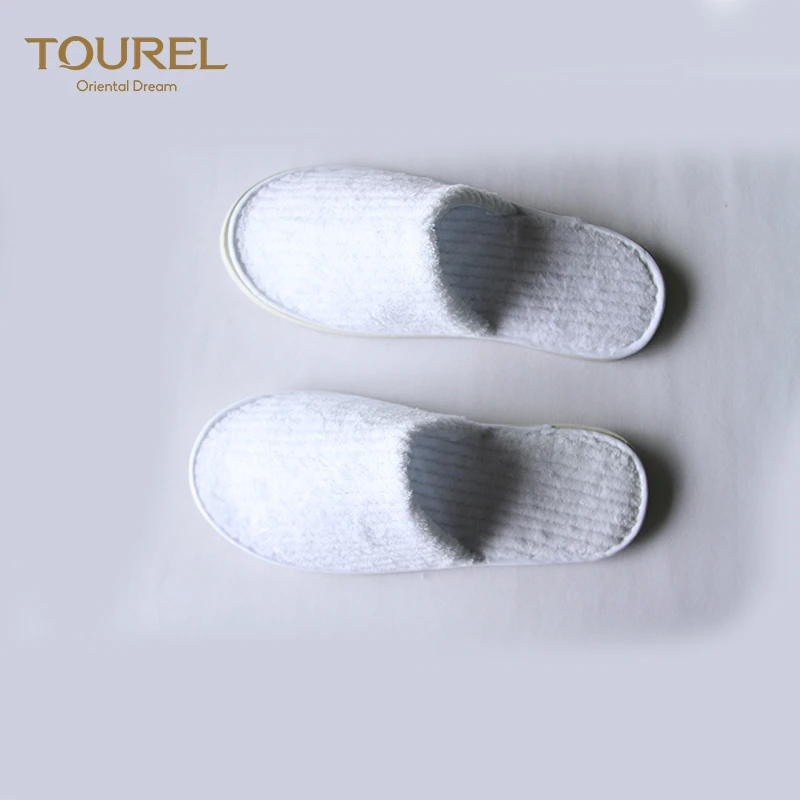 Luxury Disposable Sleepers For Hotels Wholesale Cheap Price Coral Fleece Material Soft And Portable Hotel Slipper