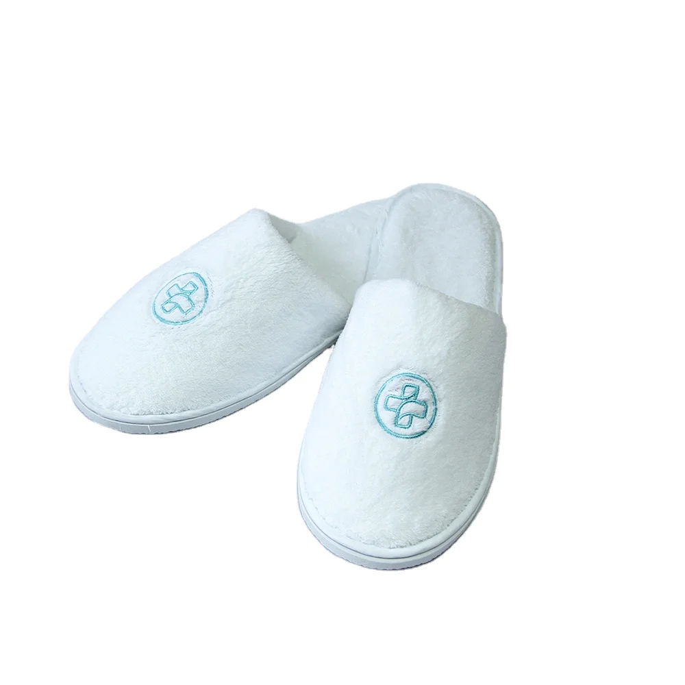 Hotel Amenities Hotel Room Disposable Slippers Eco-friendly Plush Material Unisex Closed Toe Wholesale Custom