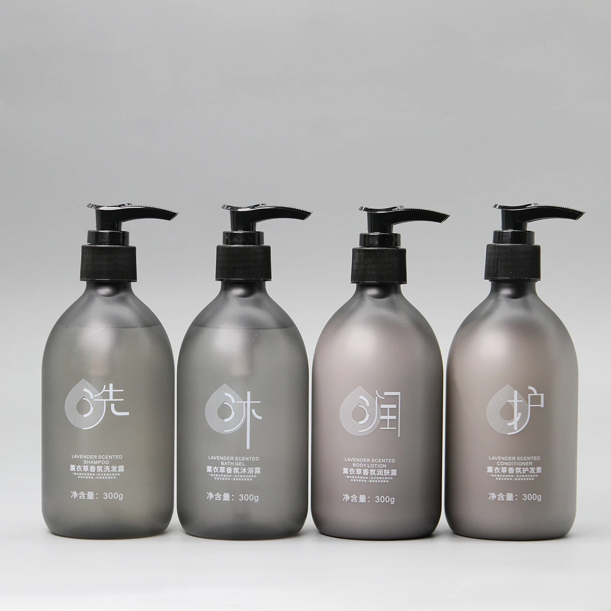 Lot de commodités d'hôtel jetables de 300 ml en gros — Gel douche, shampoing et après-shampoing avec logo personnalisé pour salles de bain d'hôtels et de spas
