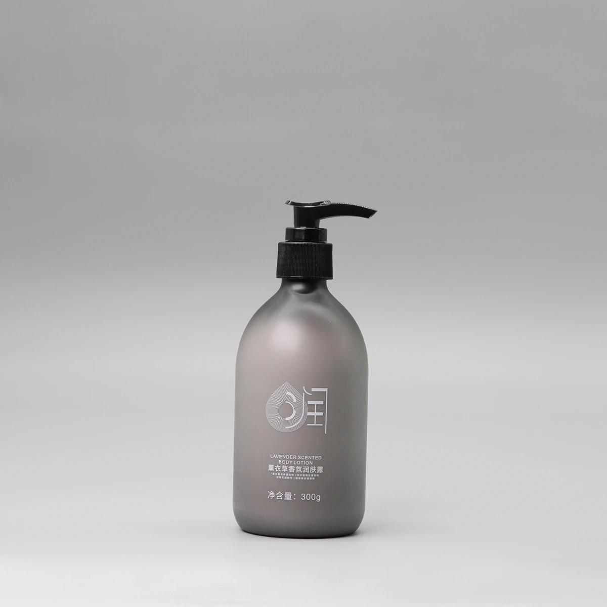 Lot de commodités d'hôtel jetables de 300 ml en gros — Gel douche, shampoing et après-shampoing avec logo personnalisé pour salles de bain d'hôtels et de spas